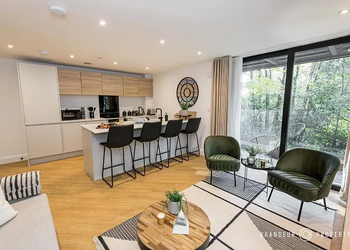 Aurora Heights By Grandeur Property